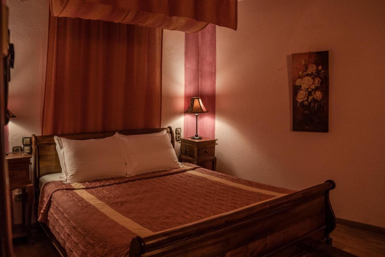 Hotel Archontiko Mesohori Meteora à Kalambaka Extérieur photo