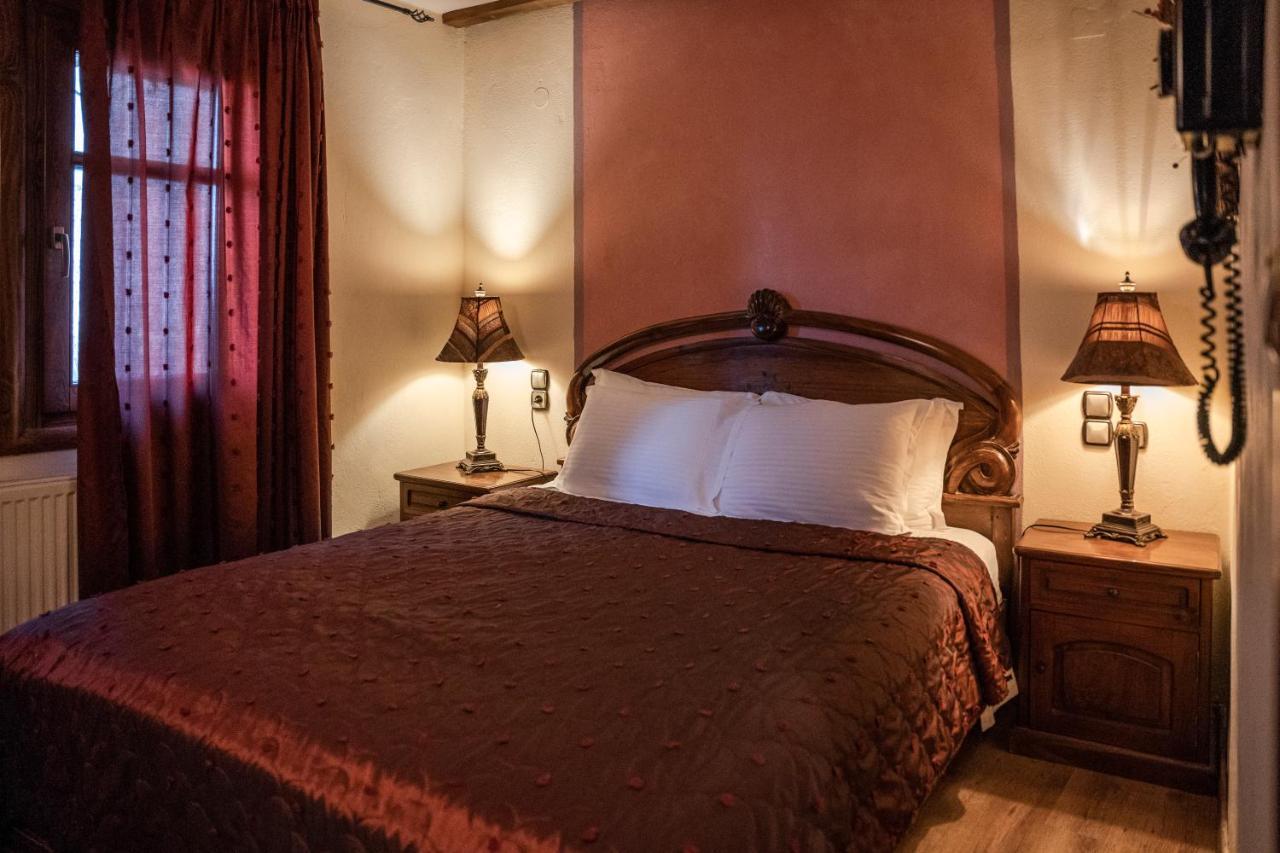 Hotel Archontiko Mesohori Meteora à Kalambaka Extérieur photo