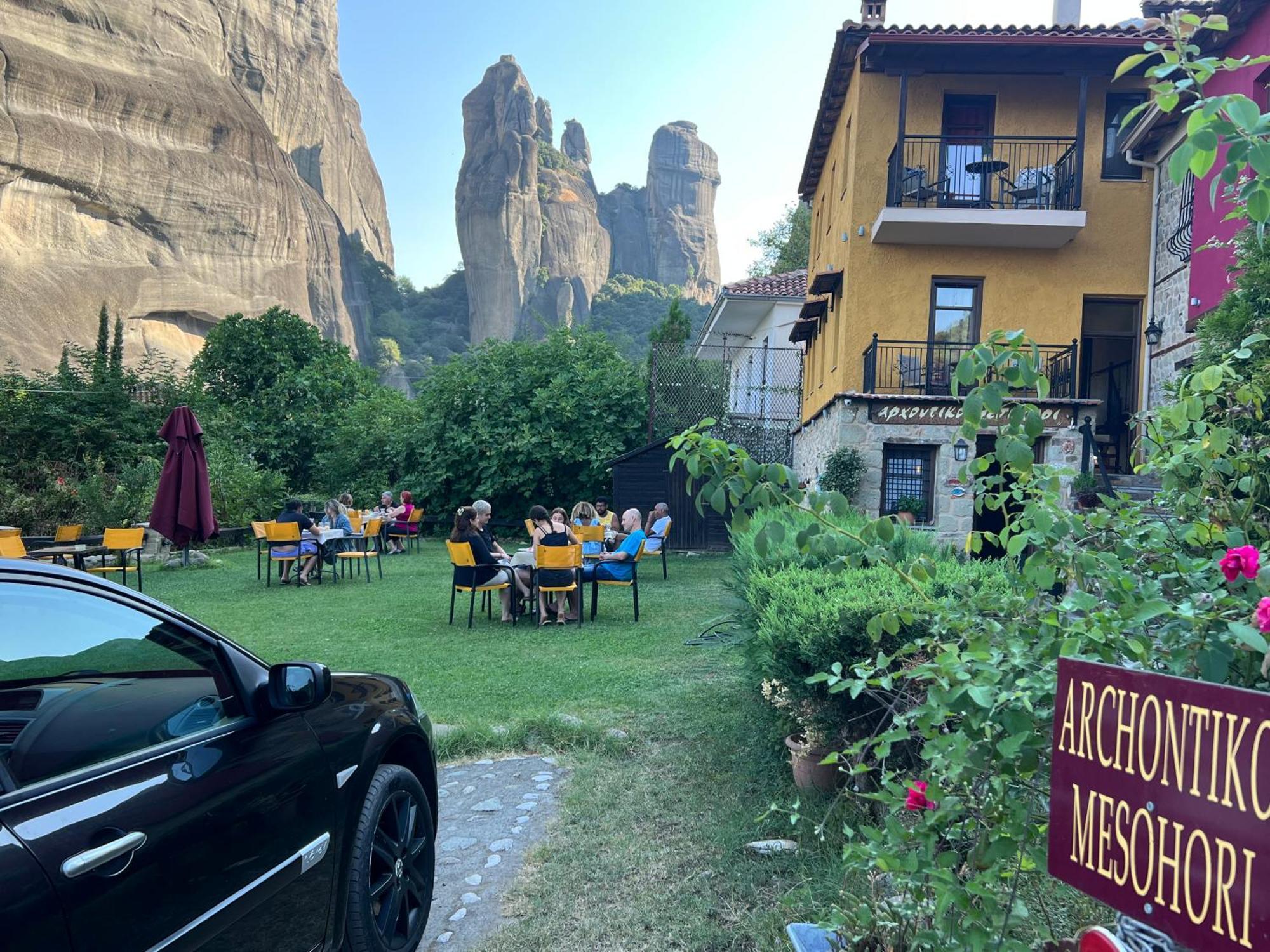 Hotel Archontiko Mesohori Meteora à Kalambaka Extérieur photo